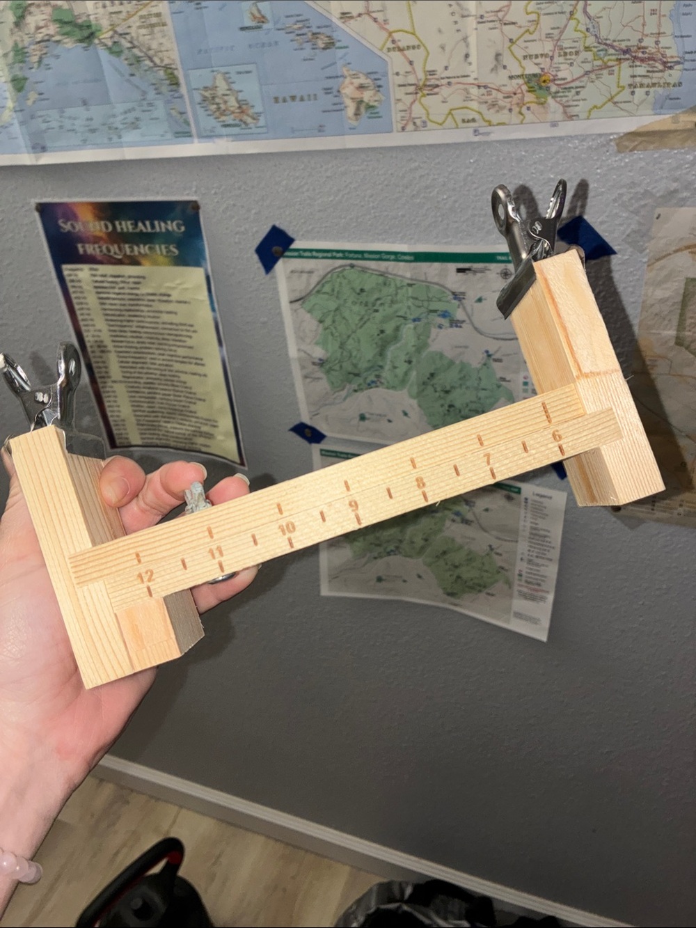 Wooden Quilting/Binding Clamp with Measurement Markings - Natural Wood